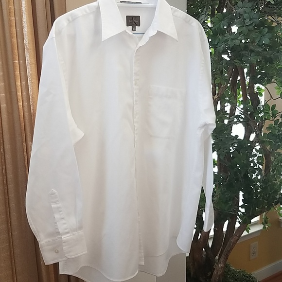 Men's Calvin Klein Shirt - Picture 3 of 6
